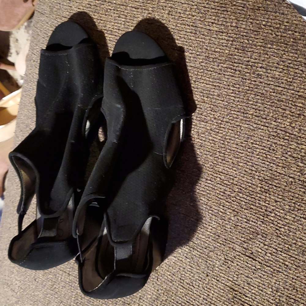 Life stride system heels.